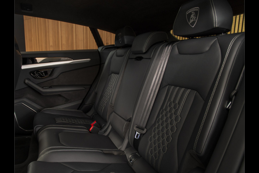 Lamborghini Urus 4.0 V8 Hybrid SE 23" I TOWBAR I STYLE PACK I ANIMA I SUNBLINDS