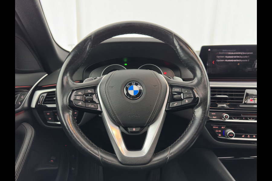 BMW 5 Serie Touring 530d Sportline High Executive Aut. *PANO | LUXURY-LEATHER | FULL-LED | MEMORY-PACK | TOP-VIEW | HEATED-COMFORTSEATS | NAVI-FULLMAP | PRIVACY-GLASS | AMBIENT-LIGHT | ECC | CARPLAY | PDC | TOWBAR | SHIFT-PADDLES | 20"ALU*