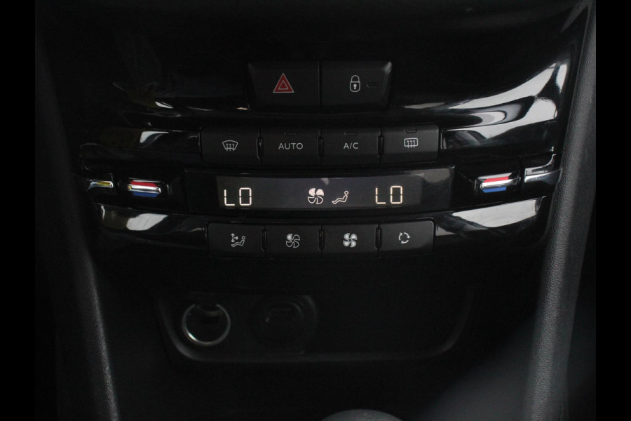 Peugeot 208 1.2 PureTech 110pk Automaat Allure | Cruise control | Parkeersensoren achter | LED | Navigatie | Climate Control | Extra Getint glas | Lichtmetalen Velgen