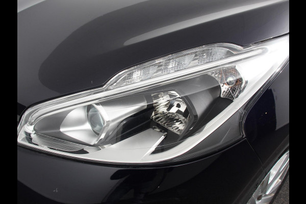 Peugeot 208 1.2 PureTech 110pk Automaat Allure | Cruise control | Parkeersensoren achter | LED | Navigatie | Climate Control | Extra Getint glas | Lichtmetalen Velgen