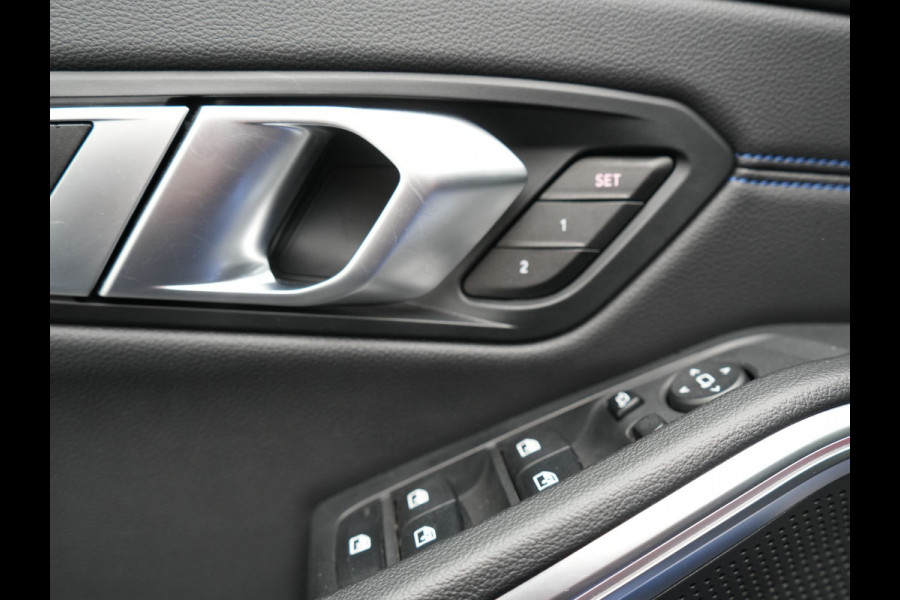 BMW 3 Serie Touring 330e M Sport Plug in Hybrid 293pk Dealer O.H PHEV | Panodak | Adaptive Onderstel | Laser LED | Alcantara Sportstoelen Memory | Head Up | Camera | 19"L.M | Keyless | Apple Carplay | Navigatie | Virtual | DAB |