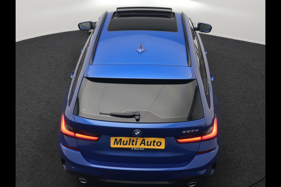 BMW 3 Serie Touring 330e M Sport Plug in Hybrid 293pk Dealer O.H PHEV | Panodak | Adaptive Onderstel | Laser LED | Alcantara Sportstoelen Memory | Head Up | Camera | 19"L.M | Keyless | Apple Carplay | Navigatie | Virtual | DAB |