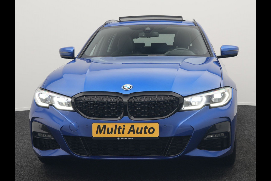 BMW 3 Serie Touring 330e M Sport Plug in Hybrid 293pk Dealer O.H PHEV | Panodak | Adaptive Onderstel | Laser LED | Alcantara Sportstoelen Memory | Head Up | Camera | 19"L.M | Keyless | Apple Carplay | Navigatie | Virtual | DAB |