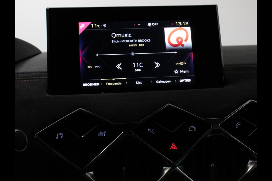 DS DS 3 Crossback 1.2 PureTech 130 PK Automaat Performance Line | Climate Control | Parkeer sensoren Achter | Lichtmetalen velgen