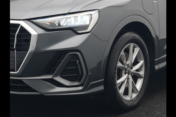 Audi Q3 45 TFSI e S Line Plug In Hybrid 245pk PHEV | Apple Carplay | Navigatie | Blis | Cruise Control | Virtual Cockpit | DAB | L.M"18 |