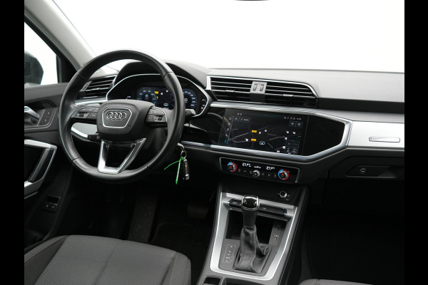 Audi Q3 45 TFSI e S Line Plug In Hybrid 245pk PHEV | Apple Carplay | Navigatie | Blis | Cruise Control | Virtual Cockpit | DAB | L.M"18 |