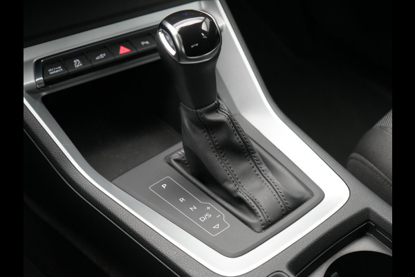 Audi Q3 45 TFSI e S Line Plug In Hybrid 245pk PHEV | Apple Carplay | Navigatie | Blis | Cruise Control | Virtual Cockpit | DAB | L.M"18 |