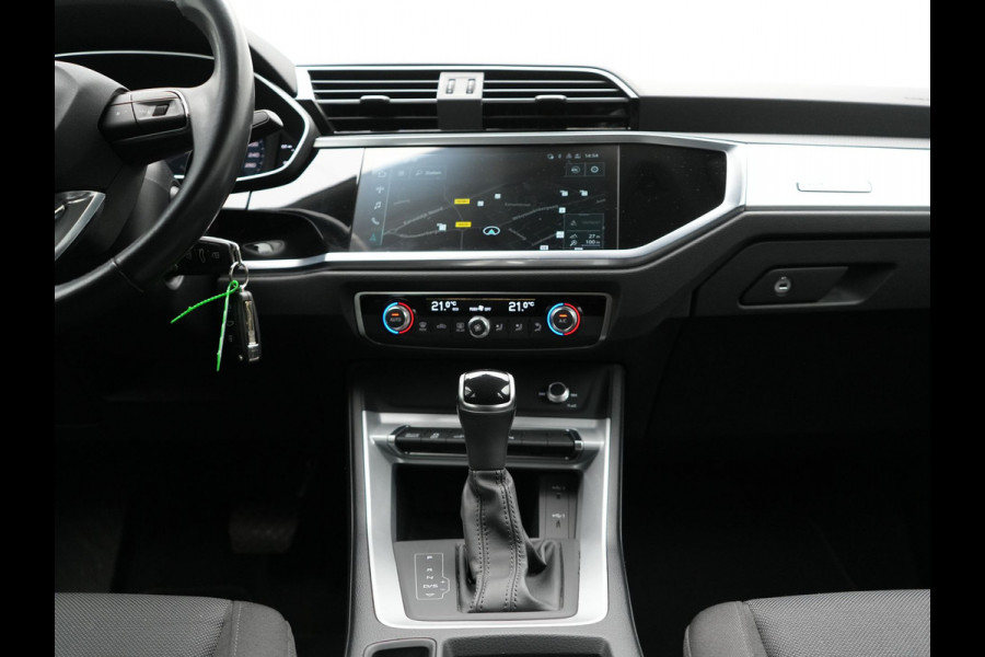 Audi Q3 45 TFSI e S Line Plug In Hybrid 245pk PHEV | Apple Carplay | Navigatie | Blis | Cruise Control | Virtual Cockpit | DAB | L.M"18 |