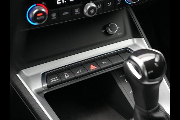 Audi Q3 45 TFSI e S Line Plug In Hybrid 245pk PHEV | Apple Carplay | Navigatie | Blis | Cruise Control | Virtual Cockpit | DAB | L.M"18 |