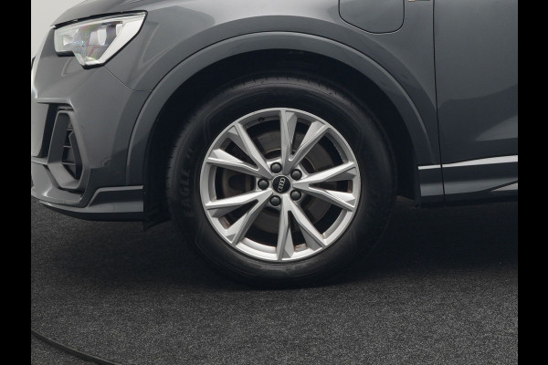 Audi Q3 45 TFSI e S Line Plug In Hybrid 245pk PHEV | Apple Carplay | Navigatie | Blis | Cruise Control | Virtual Cockpit | DAB | L.M"18 |