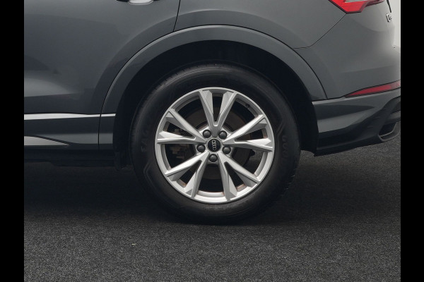 Audi Q3 45 TFSI e S Line Plug In Hybrid 245pk PHEV | Apple Carplay | Navigatie | Blis | Cruise Control | Virtual Cockpit | DAB | L.M"18 |