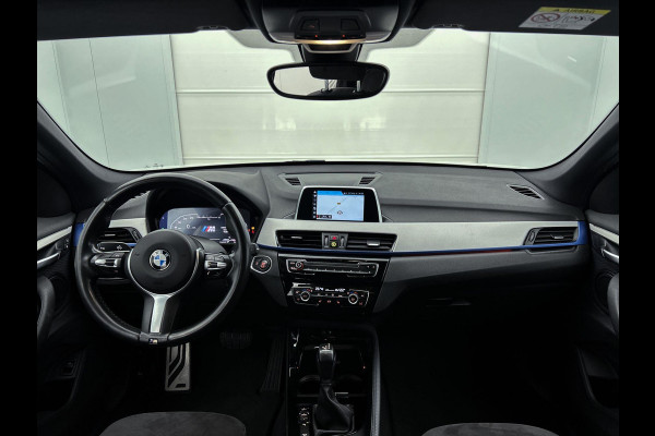 BMW X1 XDrive20i High Executive M-Sport (Goed OnderH, Navi, Camera, Parkeersensoren, StoelV, Climate Control, Cruise Control, Etc)
