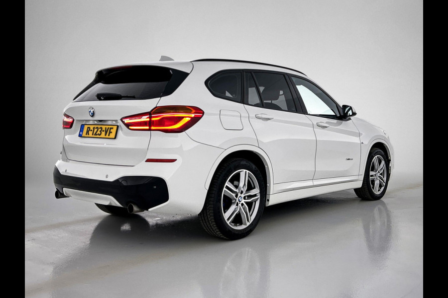 BMW X1 XDrive20i High Executive M-Sport (Goed OnderH, Navi, Camera, Parkeersensoren, StoelV, Climate Control, Cruise Control, Etc)