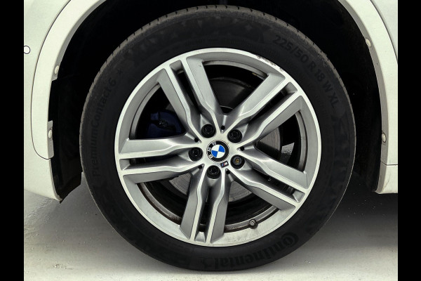 BMW X1 XDrive20i High Executive M-Sport (Goed OnderH, Navi, Camera, Parkeersensoren, StoelV, Climate Control, Cruise Control, Etc)