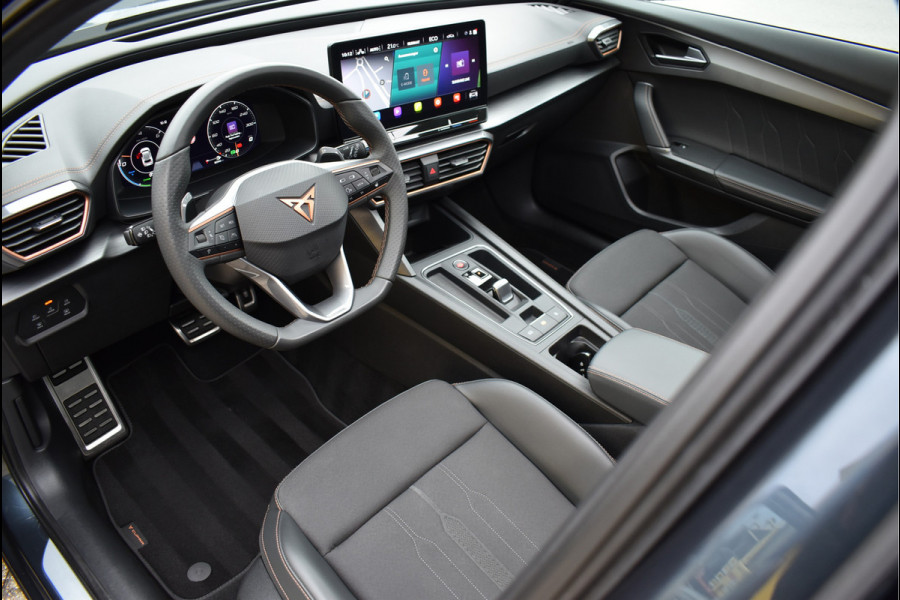 CUPRA Formentor 1.4 e-Hybrid VZ 245 Pk Pano Memory Kuipstoelen Keyless 360 Camera ACC 19 Inch