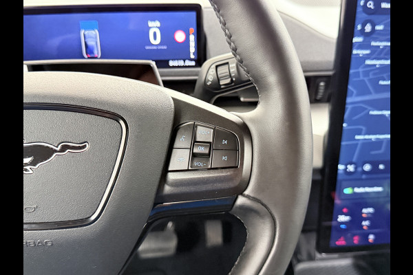 Ford Mustang Mach-E RWD 75 kWh Leer (semi-)Autopilot 360°Topview-Camera Adaptive-Cruise-Control Apple Carplay Bang&Olufsen B&O 18" Elektr.A-K DAB Lane-Assist Keyless-go Autonomous Emergency Braking SOH 94% ESP ASR Verkeersbordherkenning Vermoeidheidsherkenning Dodehoek-Detector 1e Eigenaar Origineel Nederlandse Auto Nieuwprijs €50.426