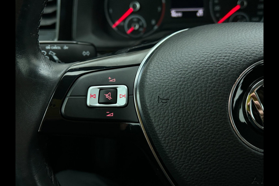 Volkswagen Polo Occasion 1.0 TSI Beats | Grijs | Airco | Tweedehands Volkswagen Polo | Cruisecontrol | Carplay | Stoelverwarming