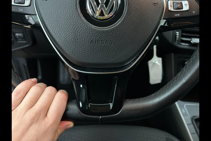 Volkswagen Polo Occasion 1.0 TSI Beats | Grijs | Airco | Tweedehands Volkswagen Polo | Cruisecontrol | Carplay | Stoelverwarming
