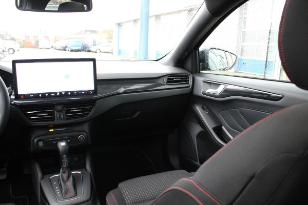 Ford FOCUS Wagon 1.0 EcoBoost Hybrid ST Line X 155pk | Trekhaak afneembaar | Panoramadak | Bang&Olufsen | Adaptive cruise control | Winter Pack | All season banden | Camera