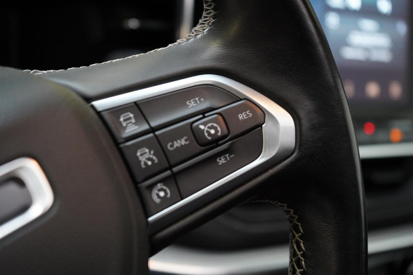 Jeep Compass 4xe 240 Plug-in Hybrid S | Panoramadak | Trekhaak | Leder | Alpine Sound | Memory