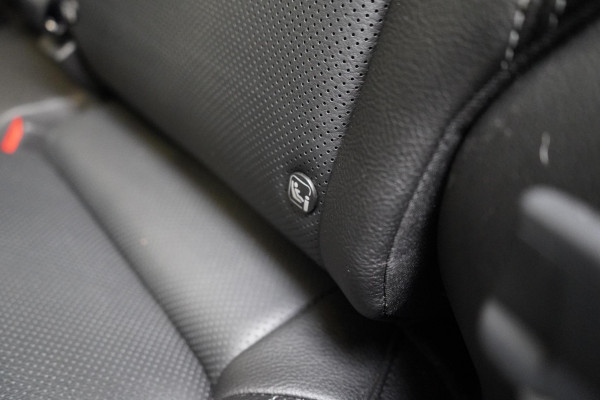 Jeep Compass 4xe 240 Plug-in Hybrid S | Panoramadak | Trekhaak | Leder | Alpine Sound | Memory