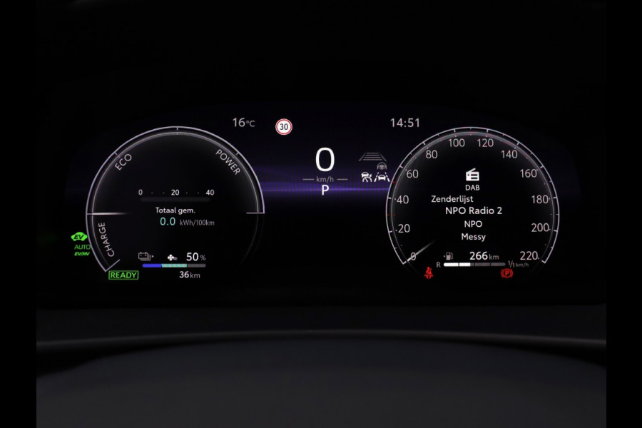 Toyota C-HR 2.0 PHEV 220 Dynamic | Nieuw! | Bi-Tone | Premium Navi |