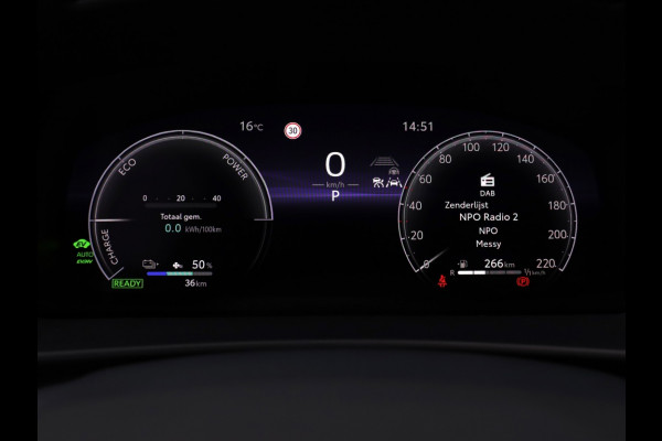 Toyota C-HR 2.0 PHEV 220 Dynamic | Nieuw! | Bi-Tone | Premium Navi |