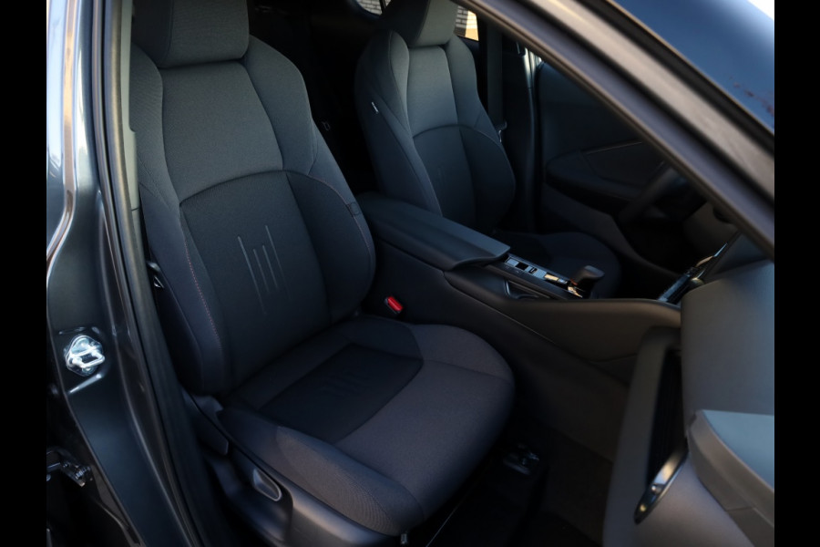 Toyota C-HR 2.0 PHEV 220 Dynamic | Nieuw! | Bi-Tone | Premium Navi |