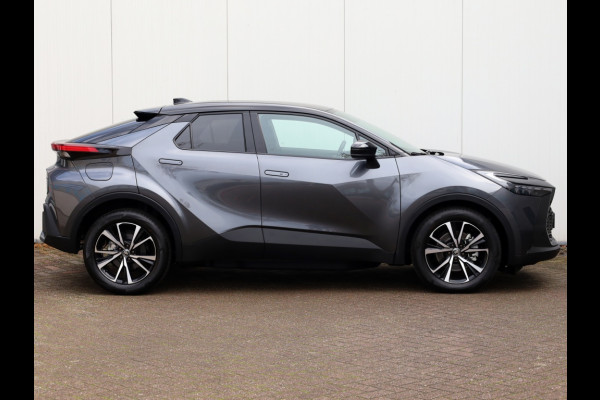 Toyota C-HR 2.0 PHEV 220 Dynamic | Nieuw! | Bi-Tone | Premium Navi | Keyless