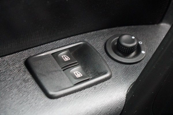 Nissan NV250 1.5 dCi 95 L2H1 Optima + TREKHAAK / CAMERA / SCHUIFDEUR