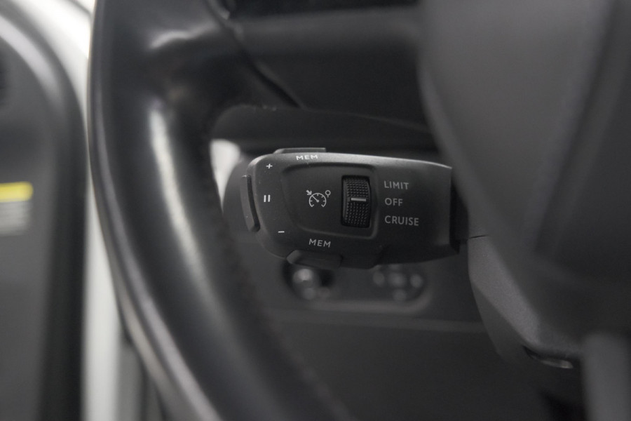 DS Ds 3 Crossback E-Tense So Chic 50 kWh | Allseason Banden | Camera | Dodehoekdetectie | Head-Up Display