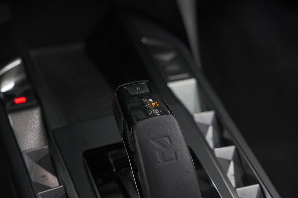 DS Ds 3 Crossback E-Tense So Chic 50 kWh | Allseason Banden | Camera | Dodehoekdetectie | Head-Up Display