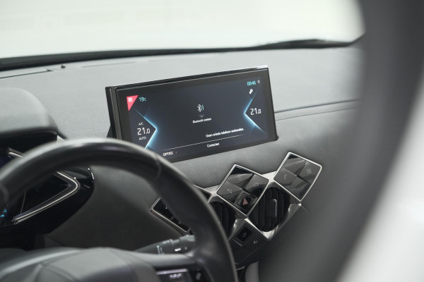 DS Ds 3 Crossback E-Tense So Chic 50 kWh | Allseason Banden | Camera | Dodehoekdetectie | Head-Up Display
