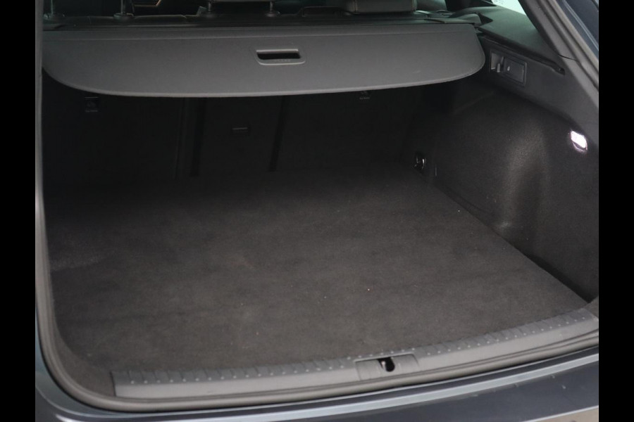 CUPRA Leon 1.4 eHybrid VZ | 245pk | Leder | Stoelverwarming | Memory | Carplay | Navigatie | Sfeerverlichting | Parkeerhulp | Sportstoelen | Keyless | Climate control | Cruise control | PHEV | Plug In