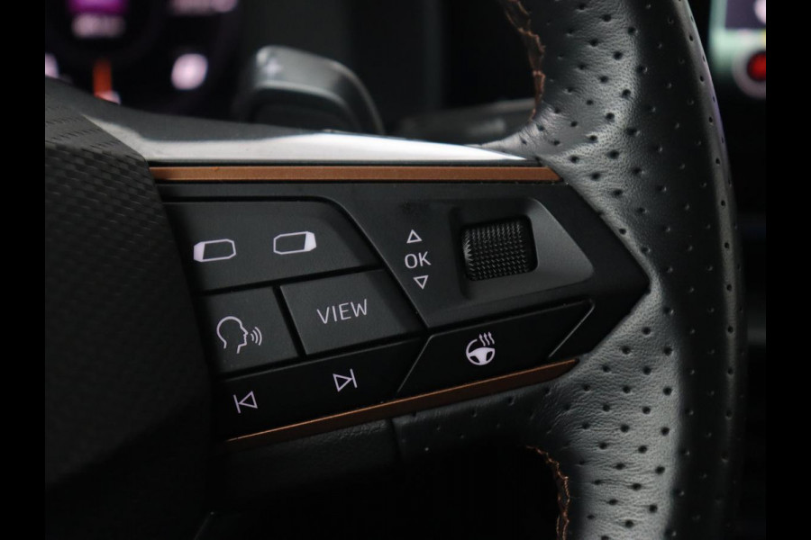 CUPRA Leon 1.4 eHybrid VZ | 245pk | Leder | Stoelverwarming | Memory | Carplay | Navigatie | Sfeerverlichting | Parkeerhulp | Sportstoelen | Keyless | Climate control | Cruise control | PHEV | Plug In