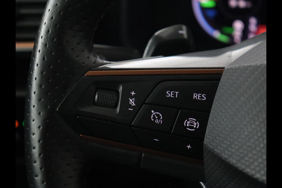 CUPRA Leon 1.4 eHybrid VZ | 245pk | Leder | Stoelverwarming | Memory | Carplay | Navigatie | Sfeerverlichting | Parkeerhulp | Sportstoelen | Keyless | Climate control | Cruise control | PHEV | Plug In