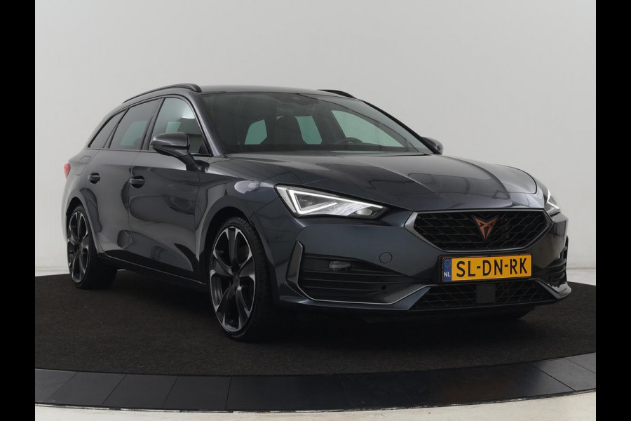 CUPRA Leon 1.4 eHybrid VZ | 245pk | Leder | Stoelverwarming | Memory | Carplay | Navigatie | Sfeerverlichting | Parkeerhulp | Sportstoelen | Keyless | Climate control | Cruise control | PHEV | Plug In