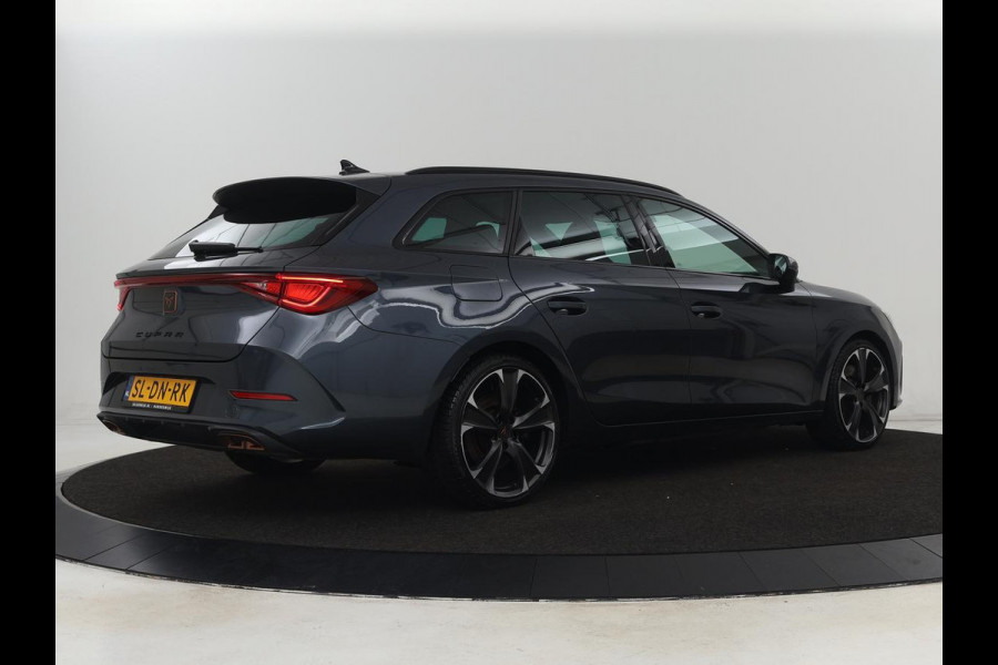 CUPRA Leon 1.4 eHybrid VZ | 245pk | Leder | Stoelverwarming | Memory | Carplay | Navigatie | Sfeerverlichting | Parkeerhulp | Sportstoelen | Keyless | Climate control | Cruise control | PHEV | Plug In