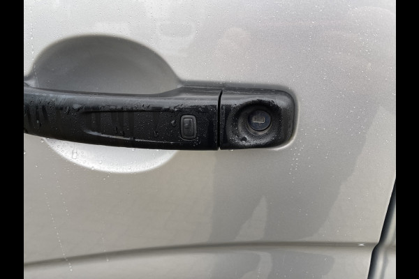 Renault Master T35 2.3 dCi 130pk L2H2 bpm vrij / euro 6 diesel / vaste prijs rijklaar € 19.950 ex btw / DC 7 persoons / zilver metallic / trekhaak 2500 kg / airco / cruise / navigatie