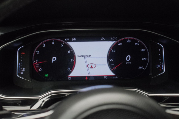 Volkswagen Polo 2.0 TSI GTI Automaat ORG NL [ Panoramadak Beats Virtual Cockpit Camera LED Stoelverwarming Carplay Sfeer ]