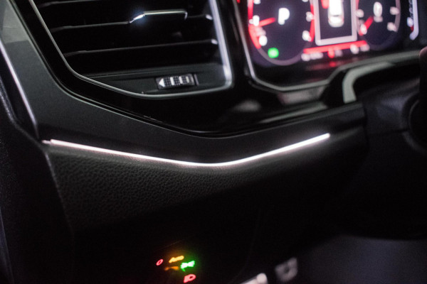 Volkswagen Polo 2.0 TSI GTI Automaat ORG NL [ Panoramadak Beats Virtual Cockpit Camera LED Stoelverwarming Carplay Sfeer ]