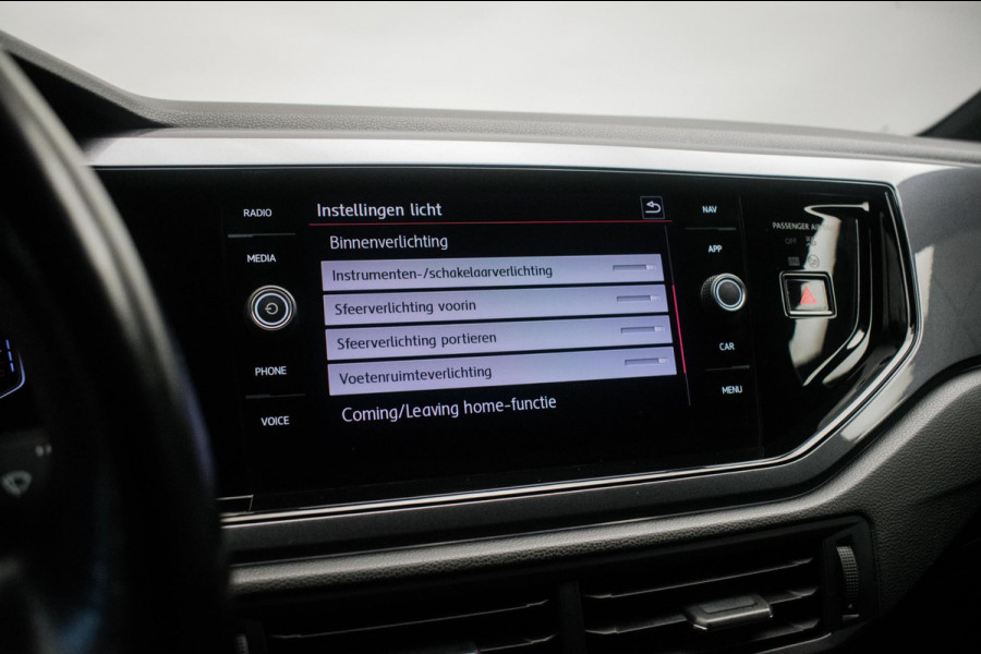 Volkswagen Polo 2.0 TSI GTI Automaat ORG NL [ Panoramadak Beats Virtual Cockpit Camera LED Stoelverwarming Carplay Sfeer ]