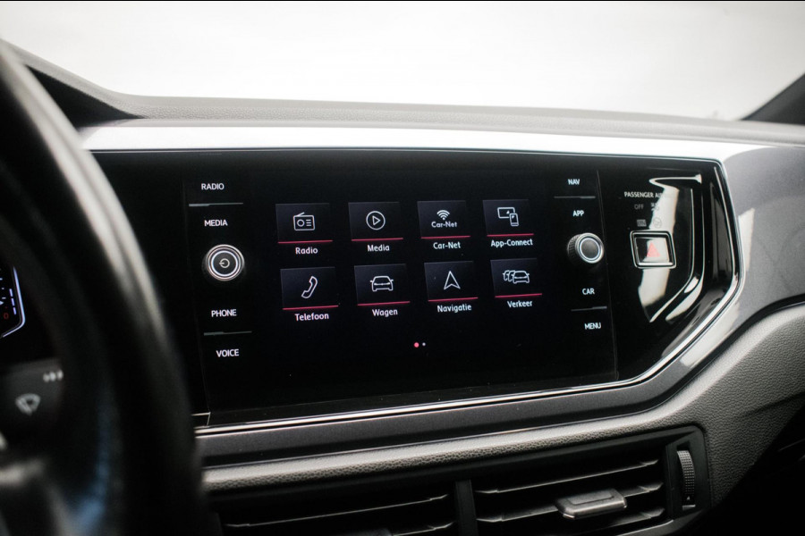 Volkswagen Polo 2.0 TSI GTI Automaat ORG NL [ Panoramadak Beats Virtual Cockpit Camera LED Stoelverwarming Carplay Sfeer ]