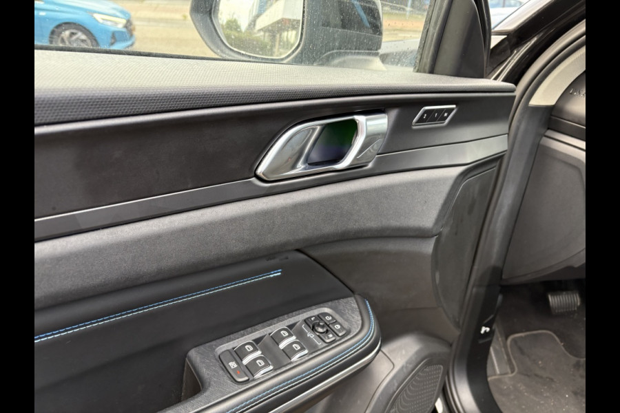 Lynk & Co 01 1.5 Panodak, carplay, automaat