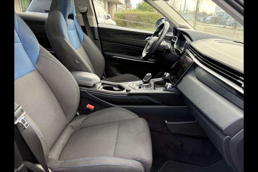 Lynk & Co 01 1.5 Panodak, carplay, automaat