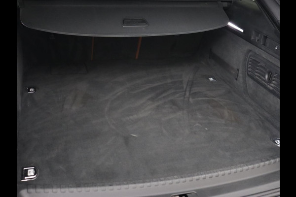 Audi A6 50 TFSIe quattro S edition | Panoramadak | Adaptive cruise | Nappaleder | Stoel & stuurverwarming | Camera | Trekhaak | Keyless | Adaptief onderstel | Carplay | Navigatie | Matrix LED | Getint glas | PHEV | Plug In