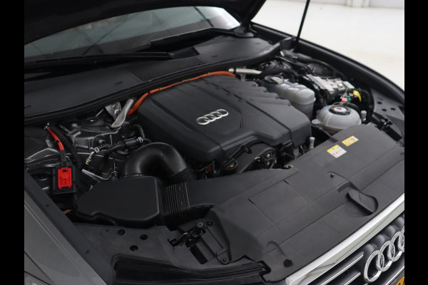 Audi A6 50 TFSIe quattro S edition | Panoramadak | Adaptive cruise | Nappaleder | Stoel & stuurverwarming | Camera | Trekhaak | Keyless | Adaptief onderstel | Carplay | Navigatie | Matrix LED | Getint glas | PHEV | Plug In