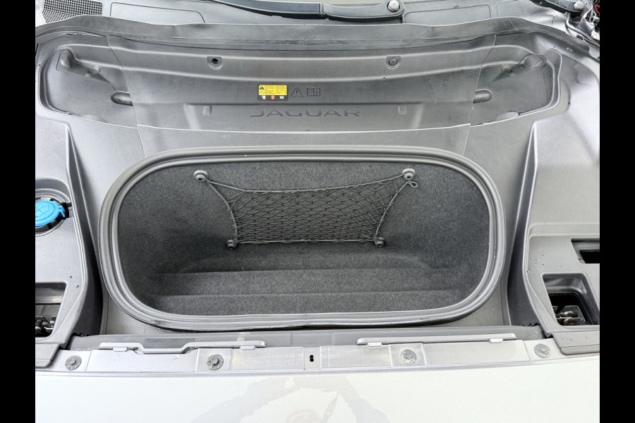 Jaguar I-PACE EV400 AWD Business Edition S 90kWh Leder 360°Camera Meridian®-Audio Stoel+Stuurverwarming Navi Ecc Apple Carplay Android Auto Cr Voorruitverwarming DAB+ Led Verkeersbord detectie Rijstrooksensor Wifi SOH 89% Origineel Nederlandse Auto Nieuwprijs  €72.475,-