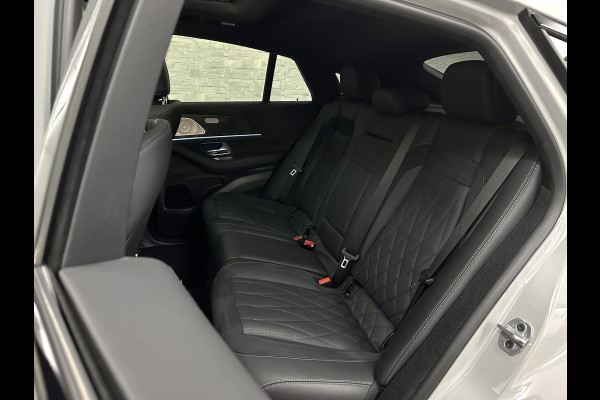 Mercedes-Benz GLE Coupé AMG 53 Hybrid | Carbon | Leder-Exclusief | Soft-Close | Panorama | Massage | 360 Camera | Stoelventilatie | ACC | Trekhaak | Burmester | Head-Up | 4-Zone Clima | Treeplanken | 22'' | Night-Pakket | ISO & Warmte-Werend Glas | Stoelverwarming V+A | Luchtvering | Stuur Carbon & Alcantara | Parfumering | Sfeerverlichting |