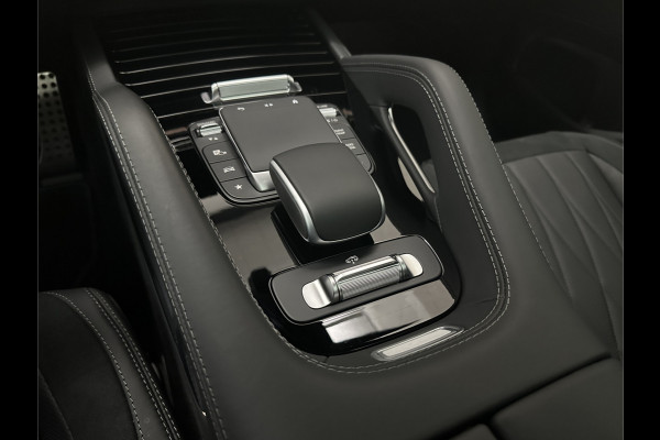 Mercedes-Benz GLE Coupé AMG 53 Hybrid | Carbon | Leder-Exclusief | Soft-Close | Panorama | Massage | 360 Camera | Stoelventilatie | ACC | Trekhaak | Burmester | Head-Up | 4-Zone Clima | Treeplanken | 22'' | Night-Pakket | ISO & Warmte-Werend Glas | Stoelverwarming V+A | Luchtvering | Stuur Carbon & Alcantara | Parfumering | Sfeerverlichting |